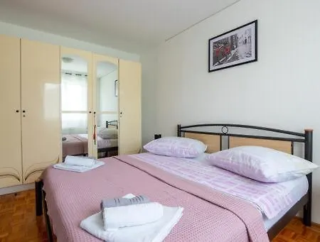 Apartament Boka *